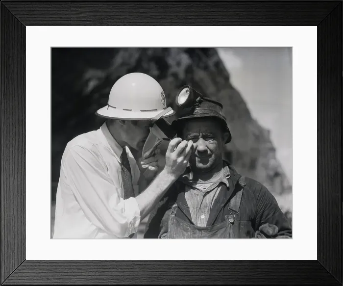 Framed Print : Doctor And Patient On Golden Gate Bridge Framed Print : Doctor And Patient On Golden Gate Bridge