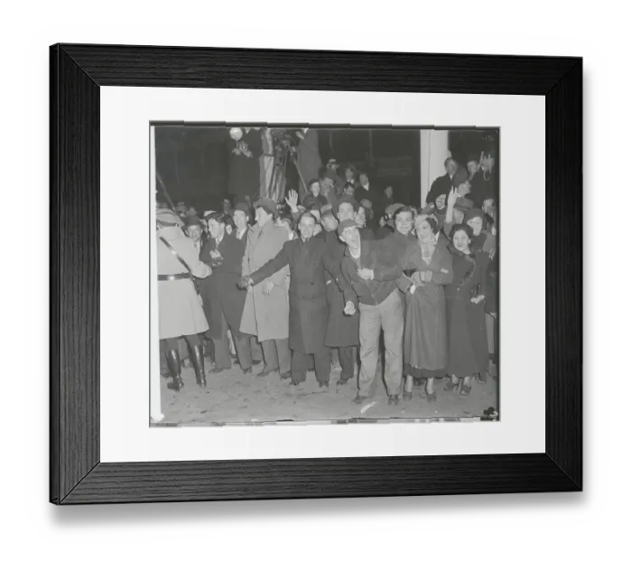 Framed Print : Citizens Outdoors After Lindbergh Trial Framed Print : Citizens Outdoors After Lindbergh Trial