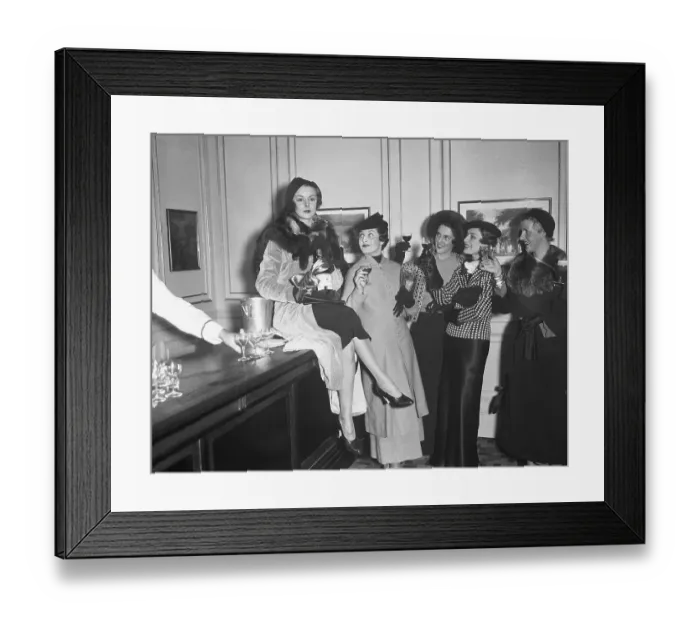 Framed Print : Fashion Models Toasting