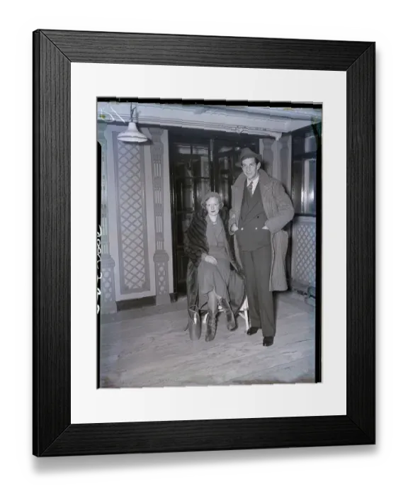 Framed Print : Mr. & Mrs. Massey Return To Native City Framed Print : Mr. & Mrs. Massey Return To Native City