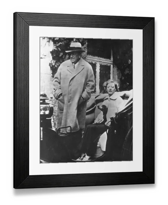 Framed Print : William Randolph Hearst with Marion Davies Framed Print : William Randolph Hearst with Marion Davies