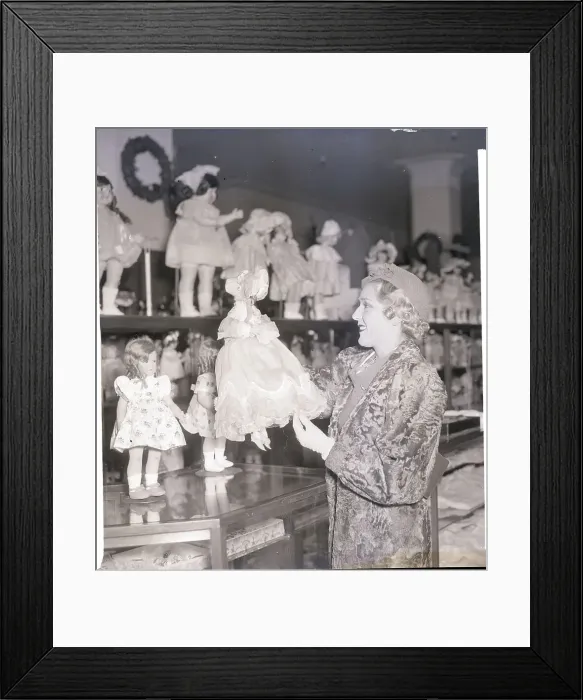 Framed Print : Mary Pickford Shopping for Dolls Framed Print : Mary Pickford Shopping for Dolls