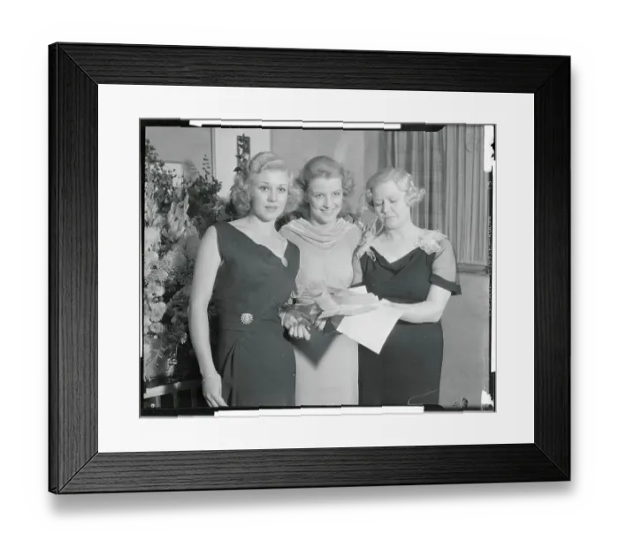 Framed Print : Ginger Rogers at the Hollytown Theater Framed Print : Ginger Rogers at the Hollytown Theater