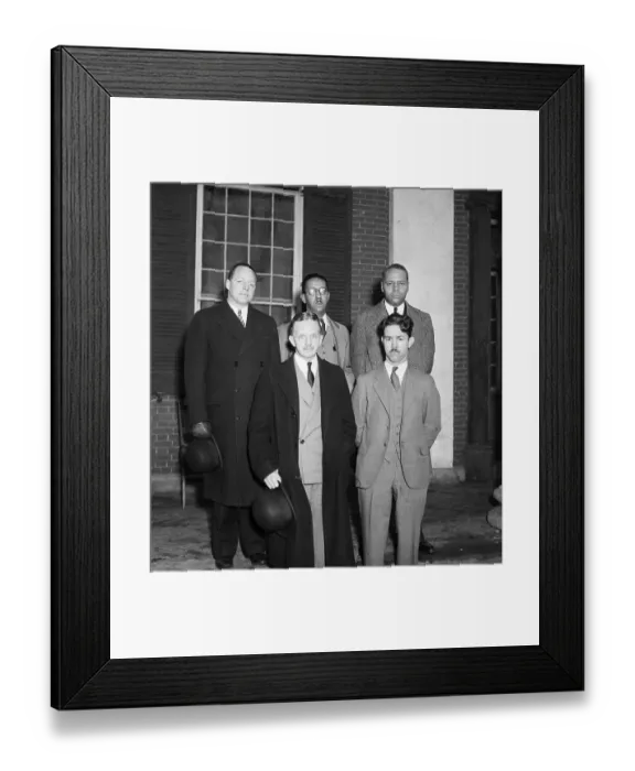 Framed Print : Lawyers in Leesburg