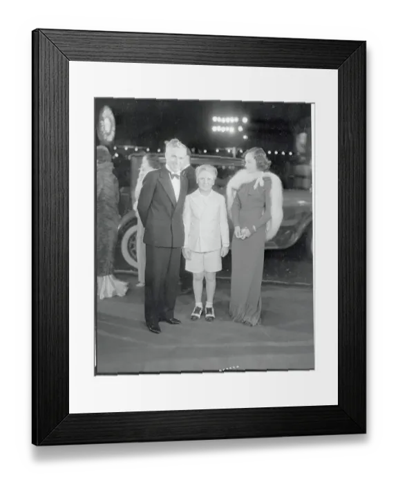 Framed Print : Charlie Chaplin Posing with Paulette Goddard and Jackie Cooper Framed Print : Charlie Chaplin Posing with Paulette Goddard and Jackie Cooper
