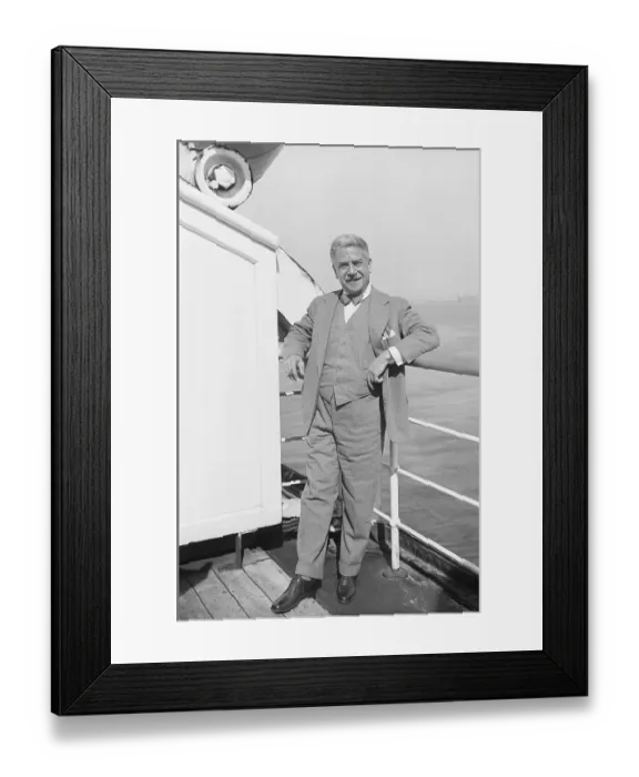 Framed Print : Pianist Arriving in New York Framed Print : Pianist Arriving in New York