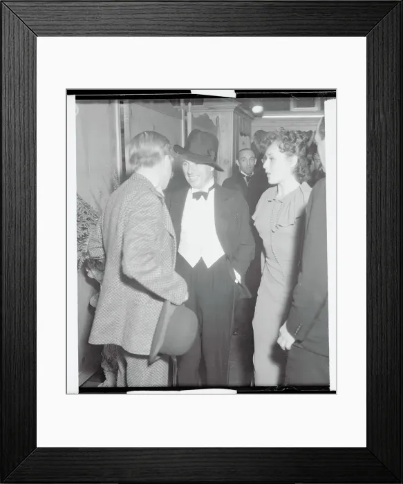 Framed Print : Charlie Chaplin Speaking with Sid Grauman Framed Print : Charlie Chaplin Speaking with Sid Grauman