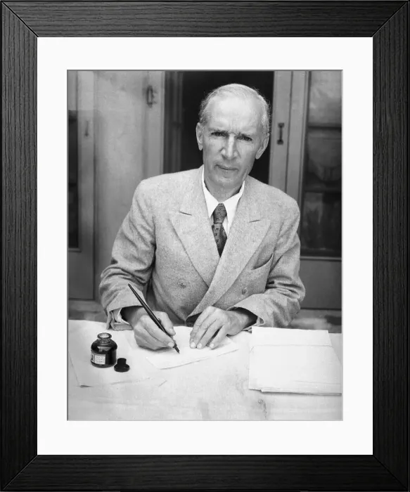 Framed Print : Upton Sinclair Registering As Democrat Framed Print : Upton Sinclair Registering As Democrat