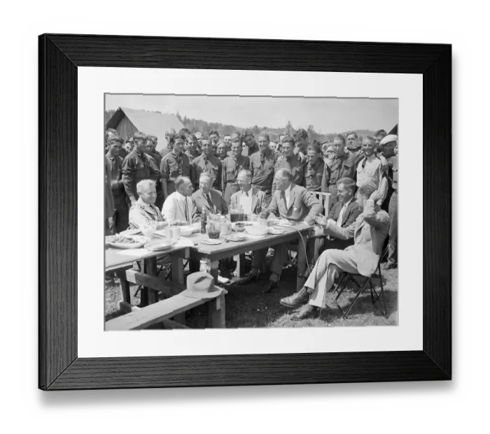 Framed Print : Pres F Roosevelt Confers Outside W / Crowd Framed Print : Pres F Roosevelt Confers Outside W / Crowd