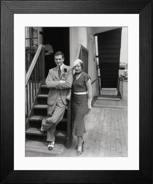 Framed Print : Laurence Olivier Arrives In New York Framed Print : Laurence Olivier Arrives In New York