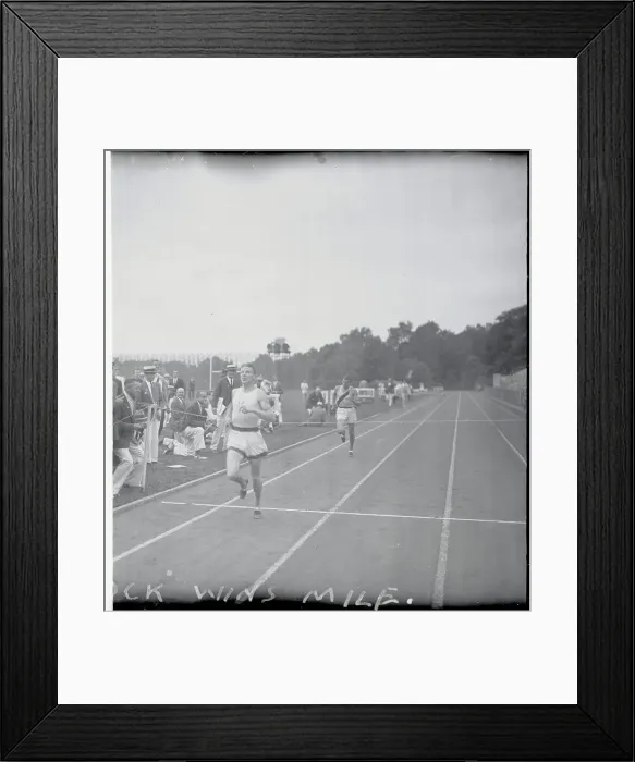 Framed Print : Jack Lovelock Finishing Race Framed Print : Jack Lovelock Finishing Race