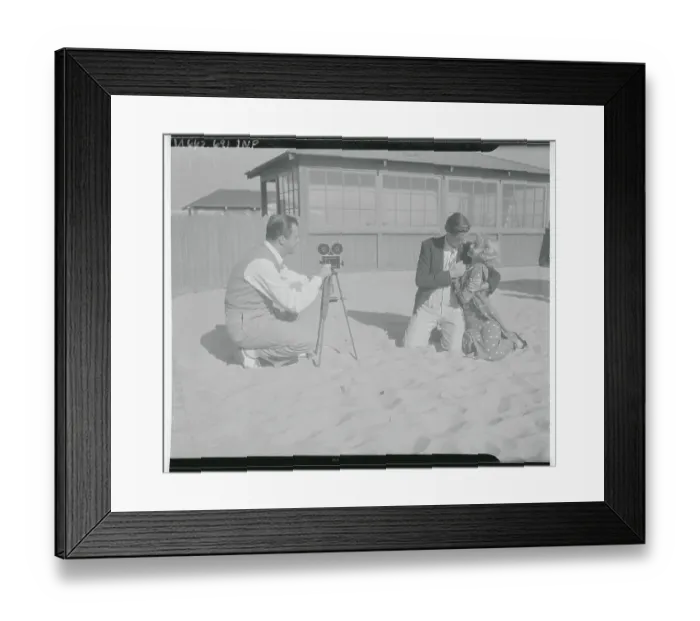 Framed Print : Lyle Talbot Photographing Couple Framed Print : Lyle Talbot Photographing Couple