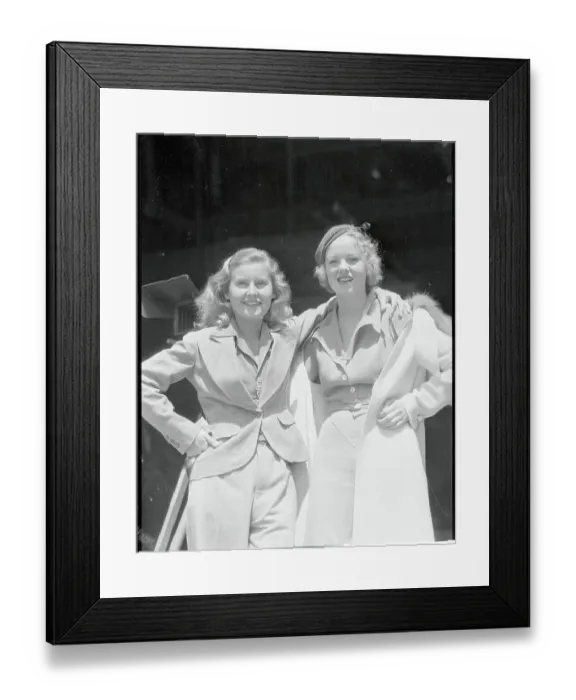 Framed Print : Lilian Harvey and Mary Rogers Framed Print : Lilian Harvey and Mary Rogers
