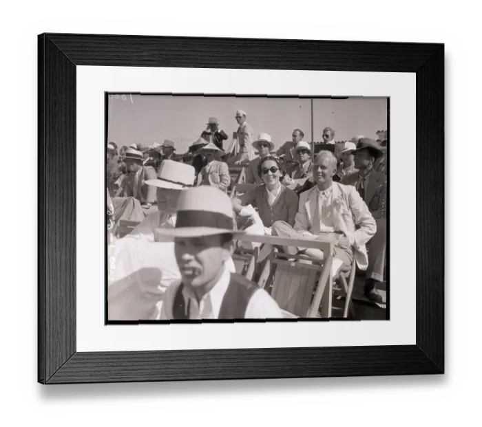 Framed Print : Maureen O'Sullivan and John Farrow at Air Races Framed Print : Maureen O'Sullivan and John Farrow at Air Races