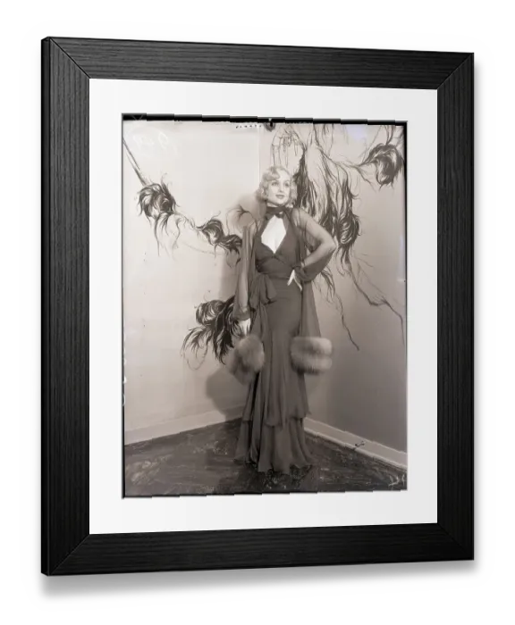 Framed Print : Actress Carole Lombard Framed Print : Actress Carole Lombard