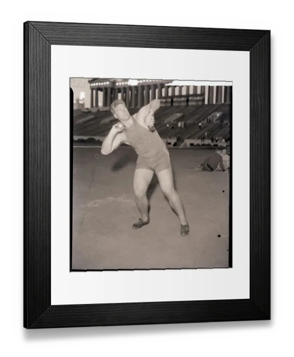 Framed Print : Collegiate Champion Throws Shot Put Framed Print : Collegiate Champion Throws Shot Put