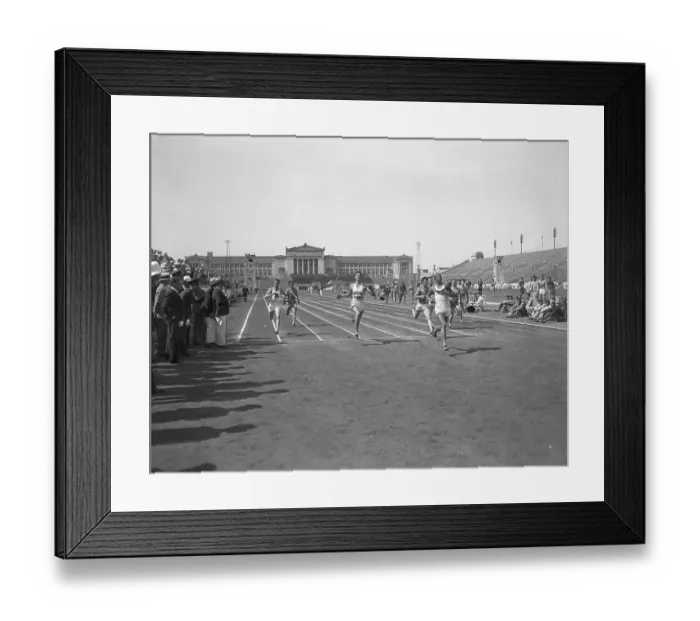 Framed Print : Jesse Owens Wins 220 Yard Dash Framed Print : Jesse Owens Wins 220 Yard Dash