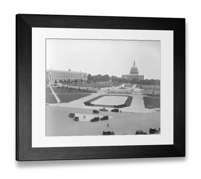Framed Print : Mall in Front of Capitol Building