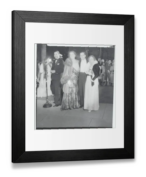 Framed Print : Mervyn LeRoy with His Mother and Marie Dressler Framed Print : Mervyn LeRoy with His Mother and Marie Dressler