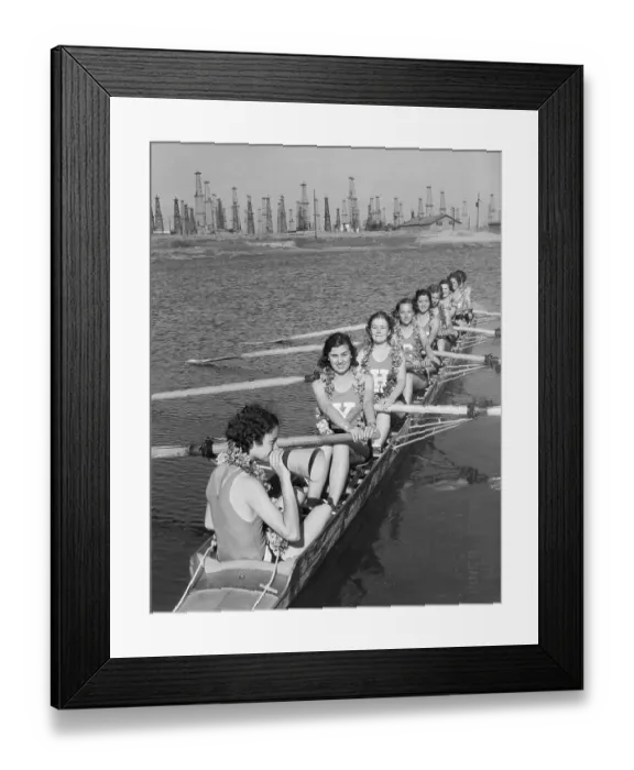 Framed Print : Women Rowers in Scull Framed Print : Women Rowers in Scull