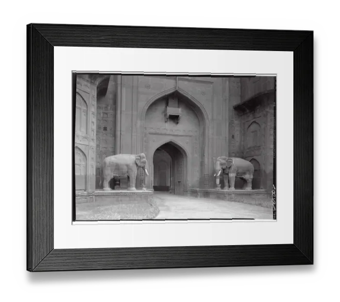 Framed Print : Elephant Statues at Red Fort Framed Print : Elephant Statues at Red Fort