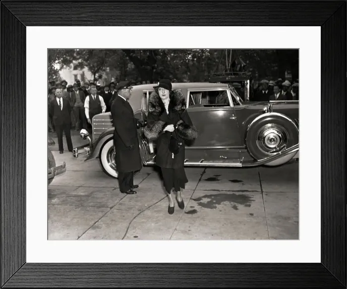 Framed Print : Evalyn Walsh McClean Arriving at Supreme Court Framed Print : Evalyn Walsh McClean Arriving at Supreme Court