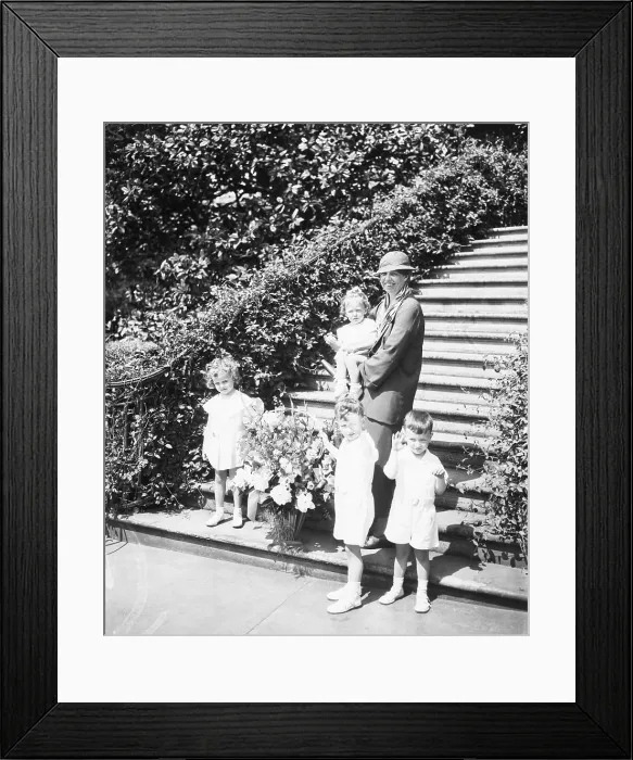 Framed Print : Eleanor and Sarah D. Roosevelt with Three Kids Framed Print : Eleanor and Sarah D. Roosevelt with Three Kids