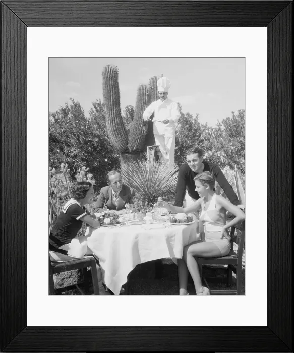 Framed Print : Celebrities Eating Desert Plant Meal Framed Print : Celebrities Eating Desert Plant Meal