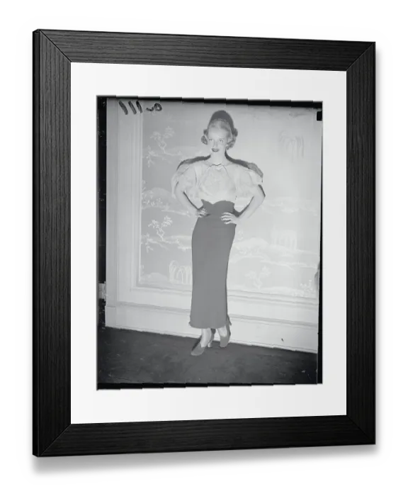 Framed Print : Portrait of Bette Davis Framed Print : Portrait of Bette Davis