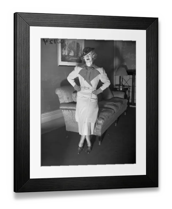 Framed Print : Portrait of Bette Davis Framed Print : Portrait of Bette Davis