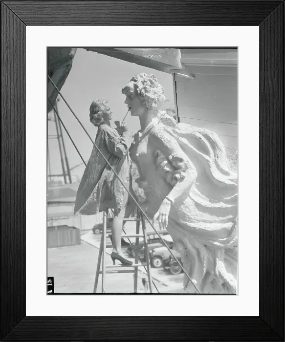 Framed Print : Evelyn Crow Painting Figurehead Framed Print : Evelyn Crow Painting Figurehead