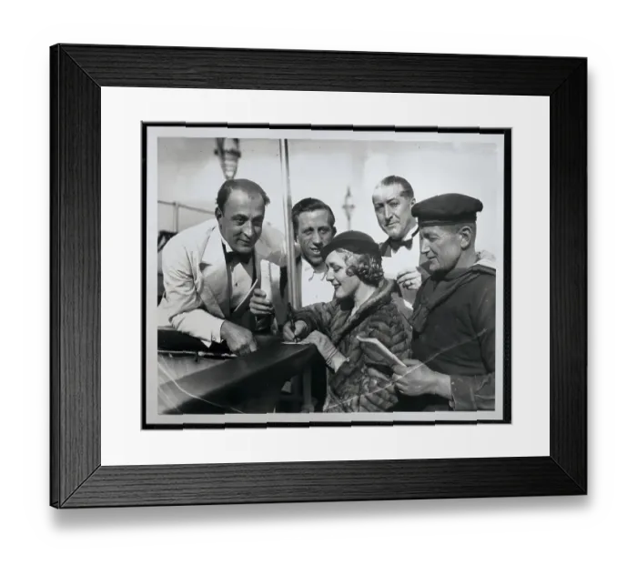 Framed Print : Mary Pickford Signing Autographs