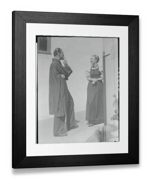 Framed Print : Marlene Dietrich and Brian Aherne Chatting