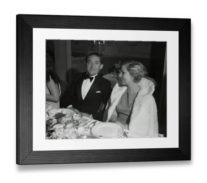 Framed Print : Sam Harris Sitting with Ruth Marx Framed Print : Sam Harris Sitting with Ruth Marx
