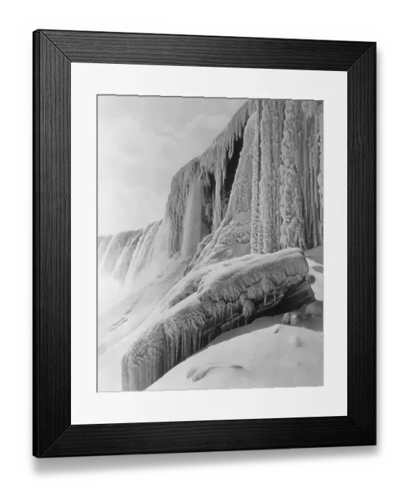 Framed Print : Horseshoe Falls Covered in Ice Framed Print : Horseshoe Falls Covered in Ice
