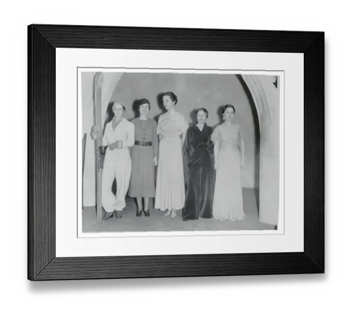 Framed Print : Wellesley College Girls Framed Print : Wellesley College Girls