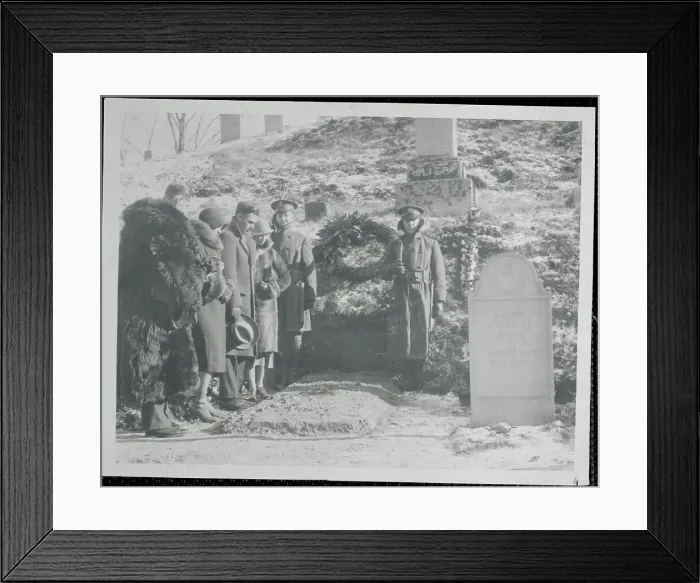 Framed Print : People Mourning at Grave of Calvin Coolidge Framed Print : People Mourning at Grave of Calvin Coolidge