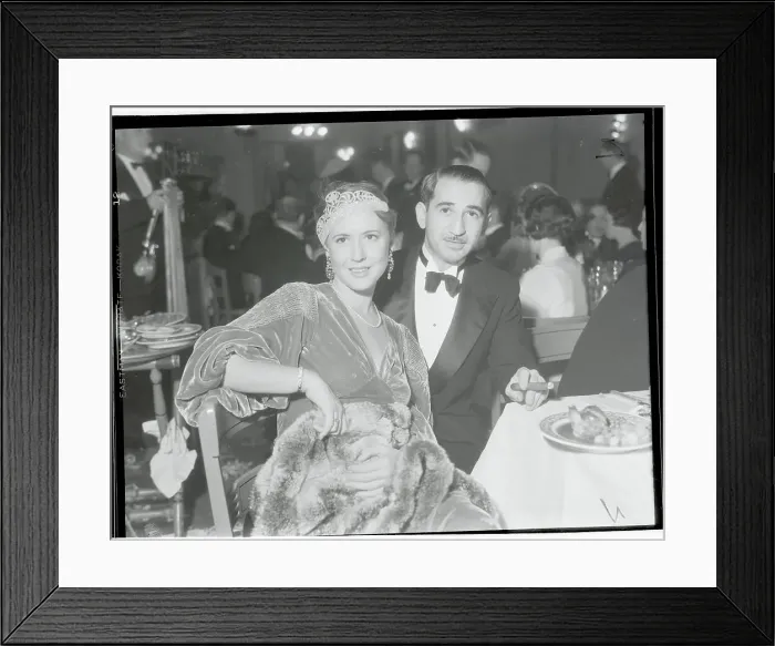 Framed Print : Mae Clarke Posing with Party Escort Framed Print : Mae Clarke Posing with Party Escort