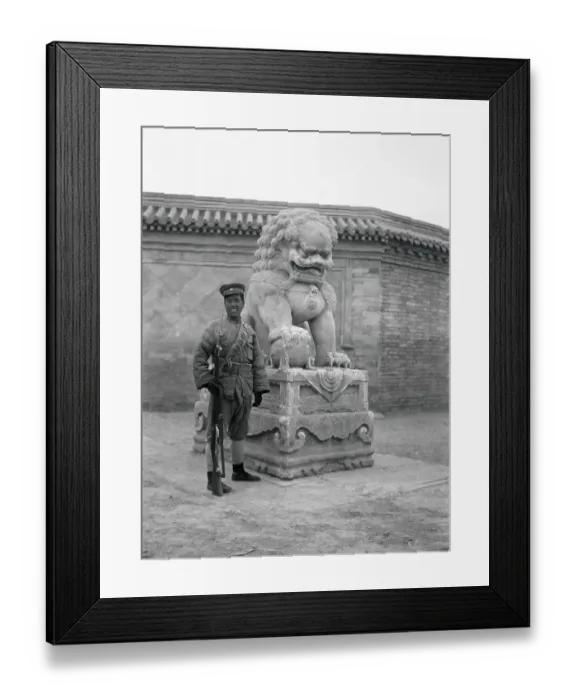 Framed Print : Soldier Guarding Statue