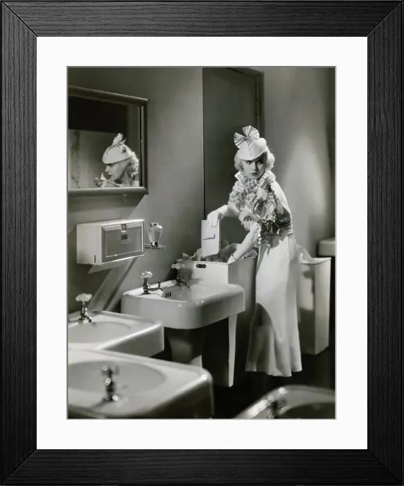 Framed Print : Jean Harlow Hiding Purse in Hold Your Man Framed Print : Jean Harlow Hiding Purse in Hold Your Man