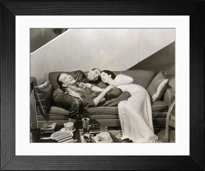 Framed Print : Alfred Lunt, Noel Coward and Lynn Fontaine Framed Print : Alfred Lunt, Noel Coward and Lynn Fontaine