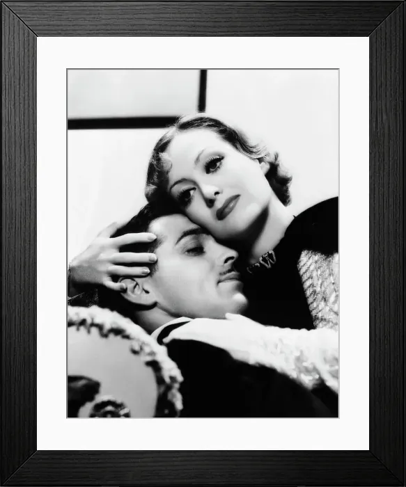 Framed Print : Gable Embracing Crawford in Movie