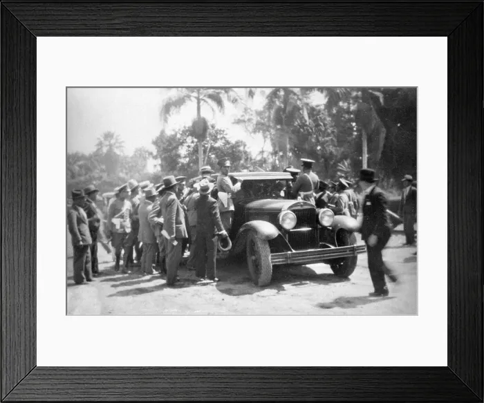 Framed Print : Troops Put Assassins Under Arrest in Car Framed Print : Troops Put Assassins Under Arrest in Car