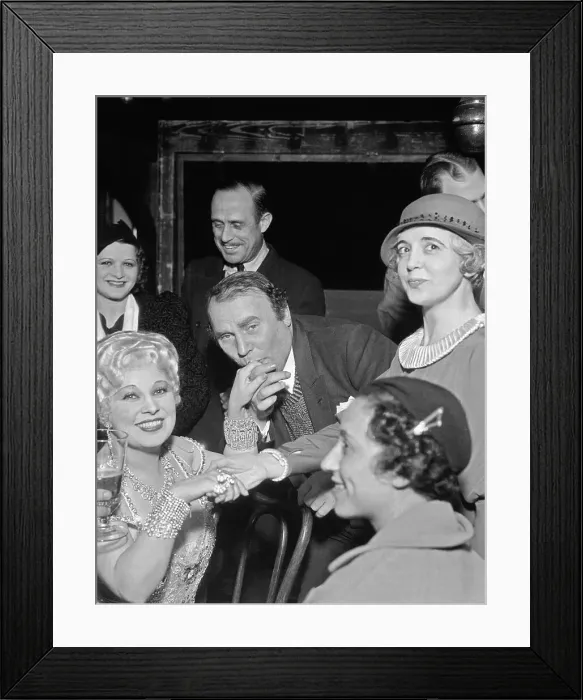 Framed Print : Mae West with Admirers Framed Print : Mae West with Admirers