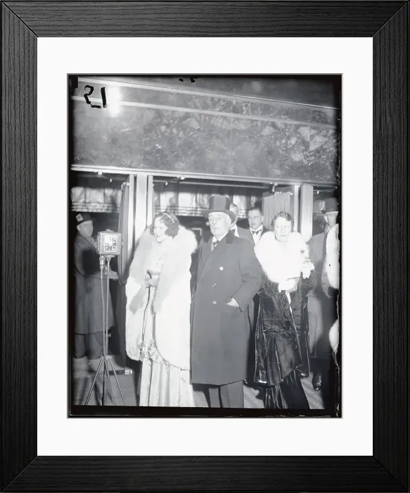 Framed Print : Hope Hampton and Jules Brulatour Framed Print : Hope Hampton and Jules Brulatour