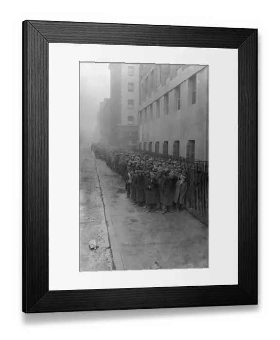 Framed Print : Needy Citizens Waiting on Food Line on Christmas Day Framed Print : Needy Citizens Waiting on Food Line on Christmas Day