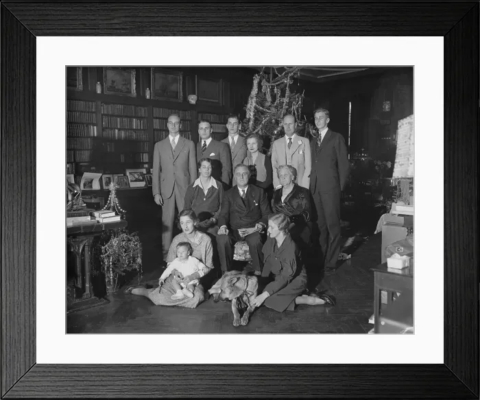 Framed Print : Portrait of Franklin D. Roosevelt and Family Framed Print : Portrait of Franklin D. Roosevelt and Family