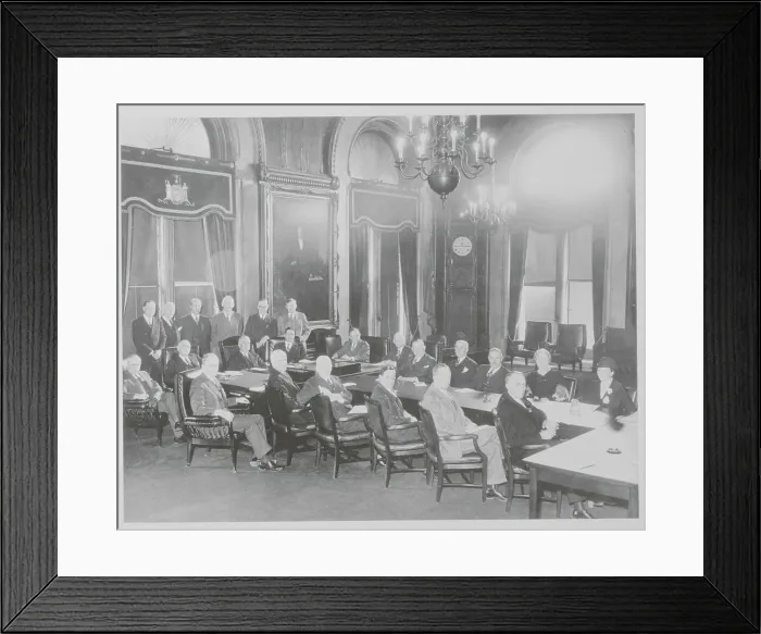 Framed Print : Franklin Roosevelt as Governor of New York, Meeting with Cabinet Framed Print : Franklin Roosevelt as Governor of New York, Meeting with Cabinet