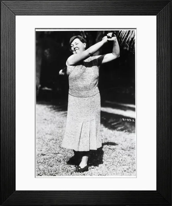 Framed Print : Janet Walker Golfing Framed Print : Janet Walker Golfing