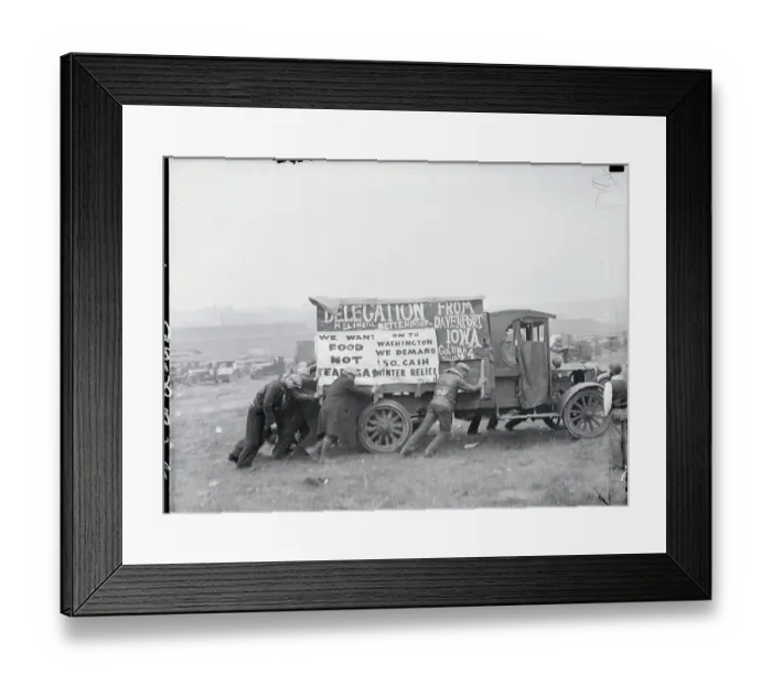 Framed Print : Hunger Marchers Pushing Their Truck from Mud Framed Print : Hunger Marchers Pushing Their Truck from Mud